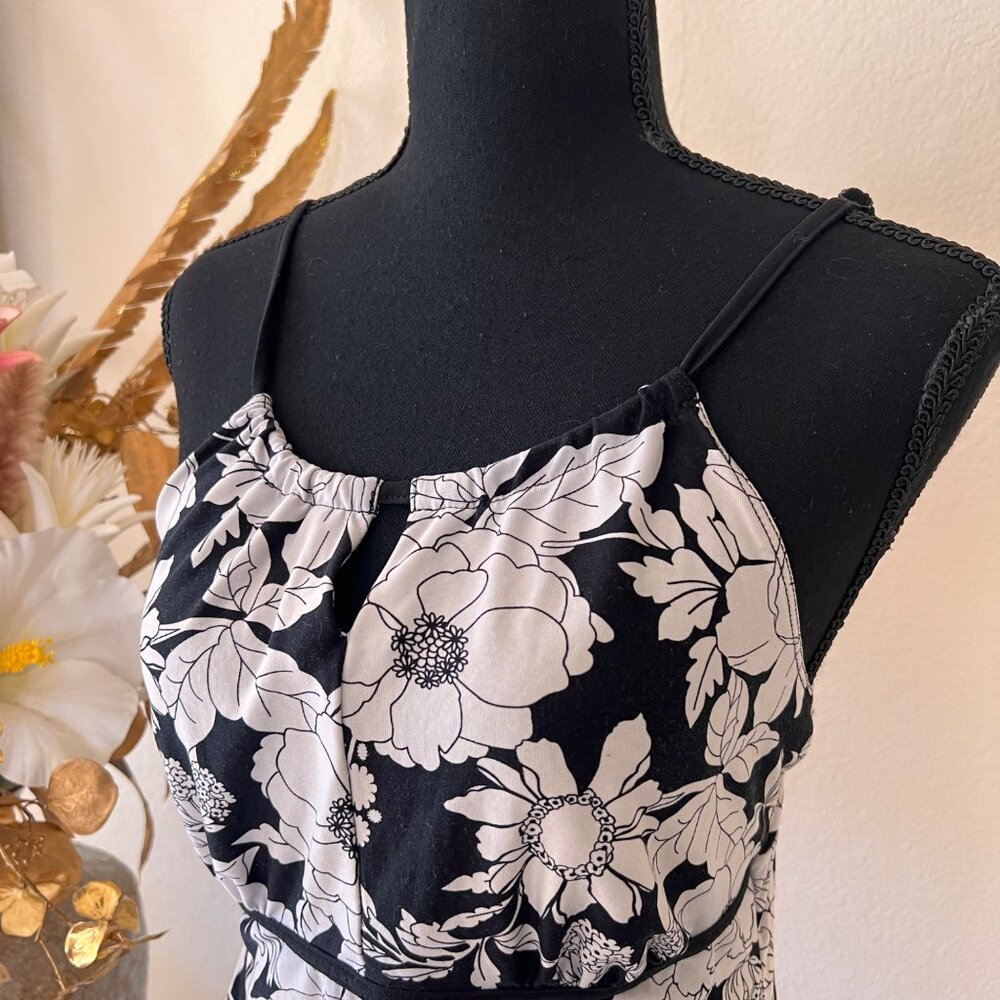 Y2K Black & White Floral Babydoll Dreess with Halter Neckline & Defined Waist M - Picture 3 of 8